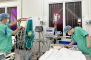 Bé gái thoát cửa tử nhờ đặt VA-ECMO và máy tạo nhịp vĩnh viễn