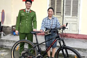 Cảnh giác trước nạn trộm cắp nơi công cộng