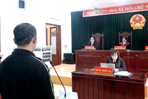 Lấy thẻ bảo hiểm y tế của người khác để khám chữa bệnh