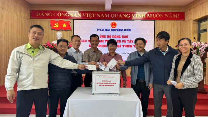 Phường An Cựu phát động ủng hộ đồng bào Nam Trung Bộ và Tây Nguyên khắc phục hậu quả thiên tai.